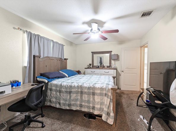 2519 Meandering Trail, Houston TX 77339