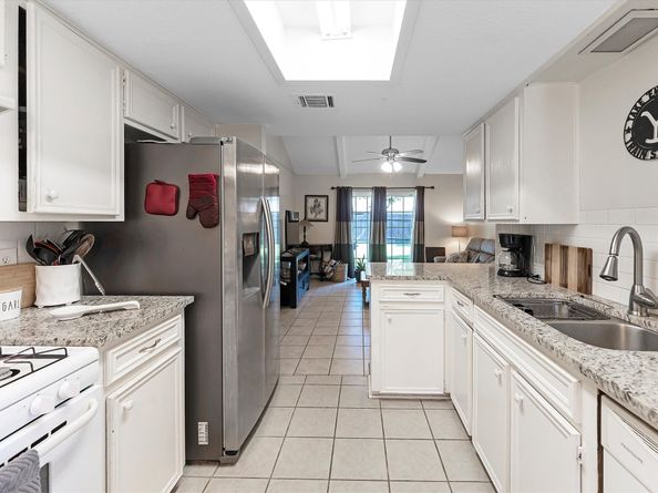2519 Meandering Trail, Houston TX 77339