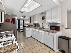 2519 Meandering Trail, Houston TX 77339