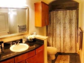 1901 Post Oak Boulevard 2219, Houston TX 77056