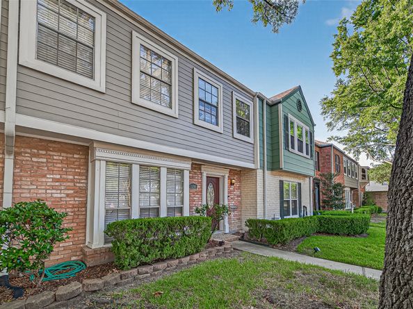 1208 Country Place Drive, Houston TX 77079