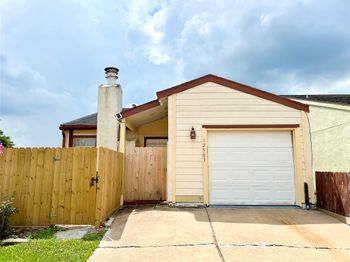 12503 Autumn Leaf Lane