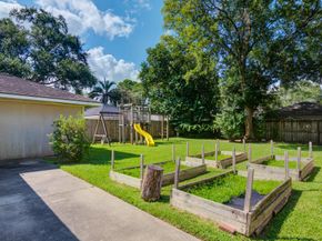 18222 Point Lookout Drive, Houston TX 77058