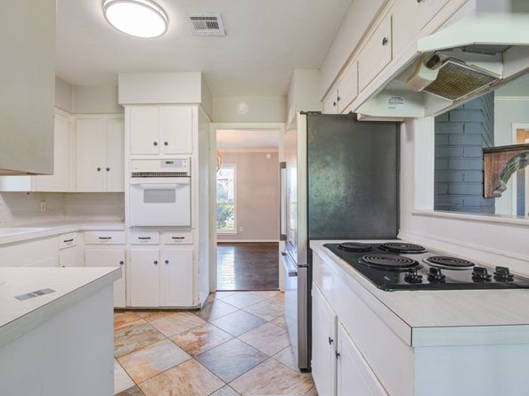 18222 Point Lookout Drive, Houston TX 77058