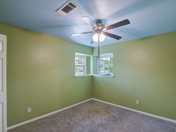 18222 Point Lookout Drive, Houston TX 77058
