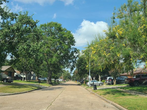 6402 Brookgate Drive, Spring TX 77373