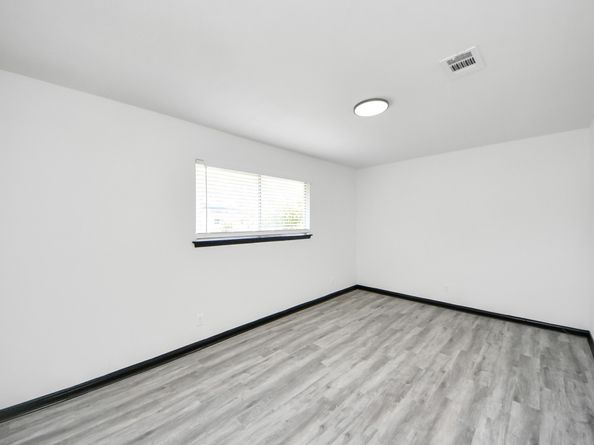 14407 Chevy Chase, Houston TX 77077