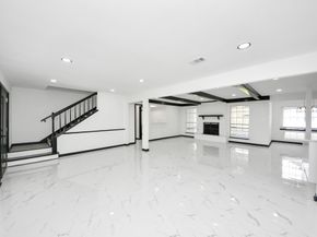 14407 Chevy Chase, Houston TX 77077