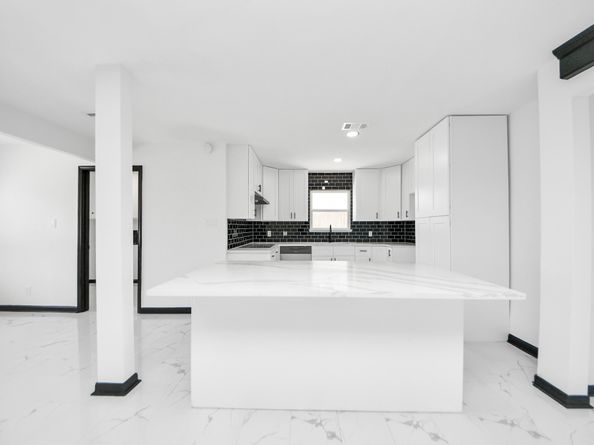14407 Chevy Chase, Houston TX 77077