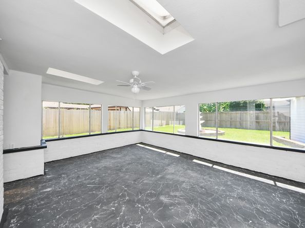 14407 Chevy Chase, Houston TX 77077