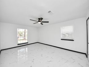 14407 Chevy Chase, Houston TX 77077
