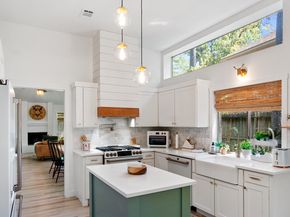 7 Dusky Meadow Place, The Woodlands TX 77381