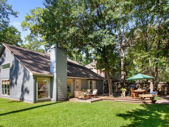 7 Dusky Meadow Place, The Woodlands TX 77381
