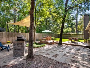 7 Dusky Meadow Place, The Woodlands TX 77381