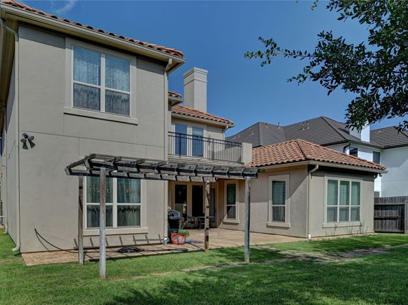 2123 Camden Creek Lane, Houston TX 77077