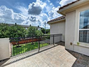 2123 Camden Creek Lane, Houston TX 77077