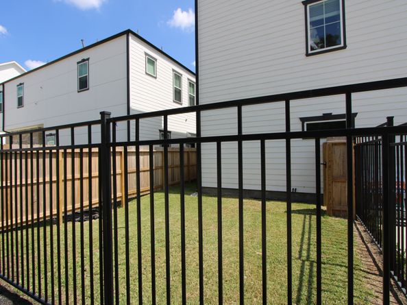 5502D Wheatley Street, Houston TX 77091