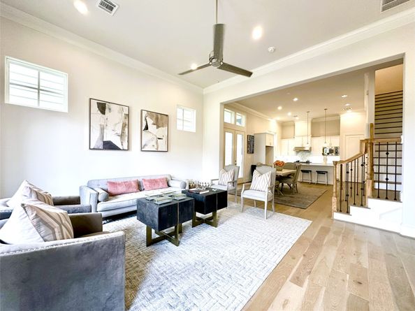 8710 Park Kolbe Lane, Houston TX 77080