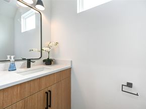 4009 New Orleans Street A/B, Houston TX 77020