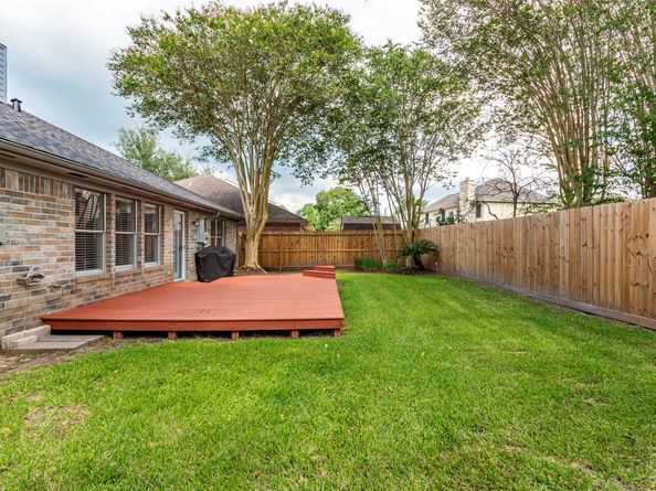 16031 Capistrano Falls Drive, Friendswood TX 77546
