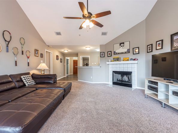 16031 Capistrano Falls Drive, Friendswood TX 77546