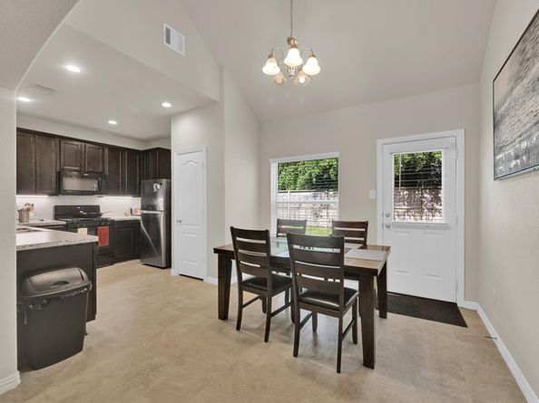 11417 Hackmatack Way, Houston TX 77066