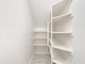 7940 Angus Street, Houston TX 77028