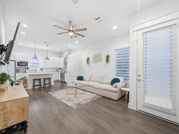2533 Hollister Street, Houston TX 77080