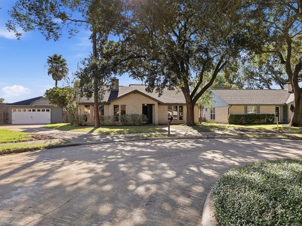 9707 Harrowgate Drive, Houston TX 77031