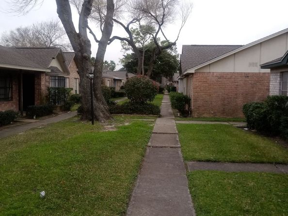 12728 Bexley Drive 2728, Houston TX 77099
