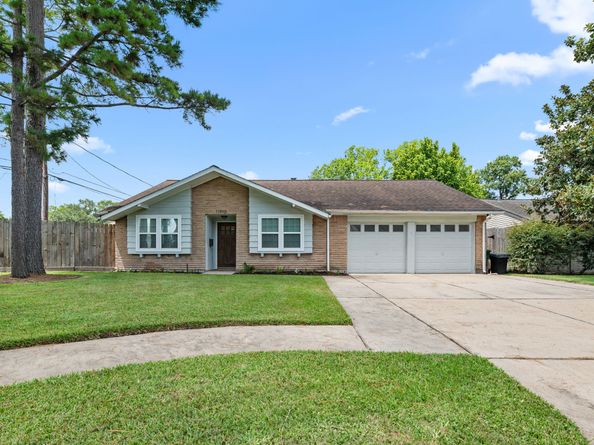 11910 Mullins Drive, Houston TX 77035