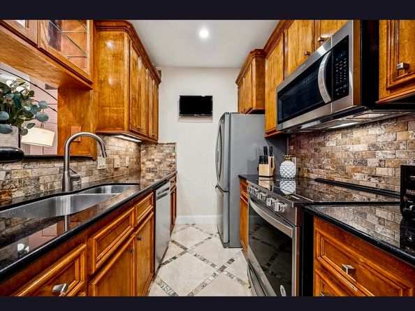 3231 Allen Parkway Parkway 1115, Houston TX 77019