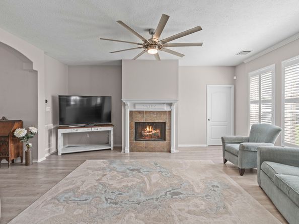 10530 Echo Falls Lane, Houston TX 77095