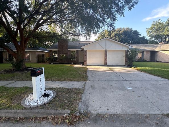 5415 Fawn Trail Lane, Humble TX 77346