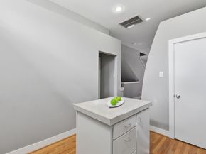 8715 Meadowcroft Drive 502, Houston TX 77063