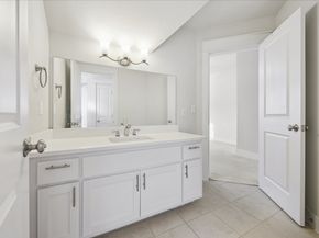 13001 Hymeadow Drive 23, Austin TX 78729