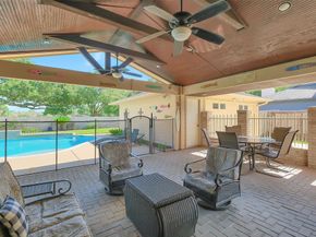 910 Millpond Drive, Sugar Land TX 77498