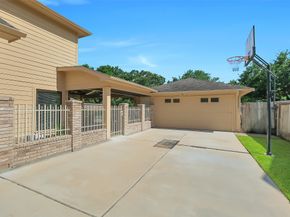 910 Millpond Drive, Sugar Land TX 77498