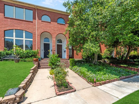 6311 Westcott Street, Houston TX 77007