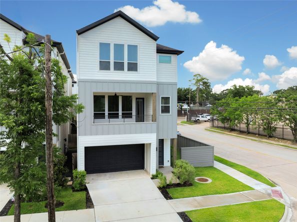 4843 Broom Street, Houston TX 77091