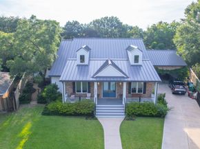 10614 Moonlight Drive, Houston TX 77096