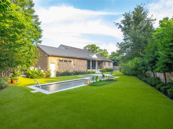 10614 Moonlight Drive, Houston TX 77096