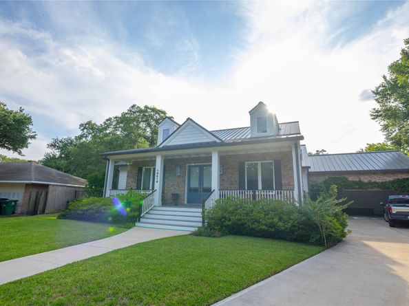 10614 Moonlight Drive, Houston TX 77096