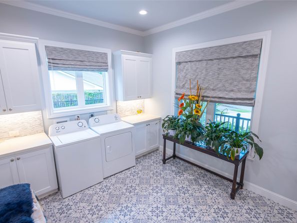 10614 Moonlight Drive, Houston TX 77096