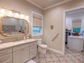 10614 Moonlight Drive, Houston TX 77096
