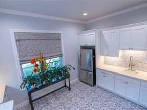 10614 Moonlight Drive, Houston TX 77096