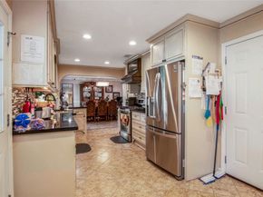 8017 Lanham Lane, Houston TX 77075