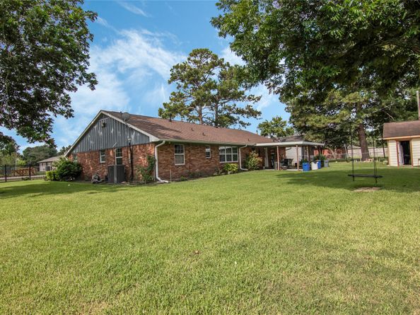 8017 Lanham Lane, Houston TX 77075