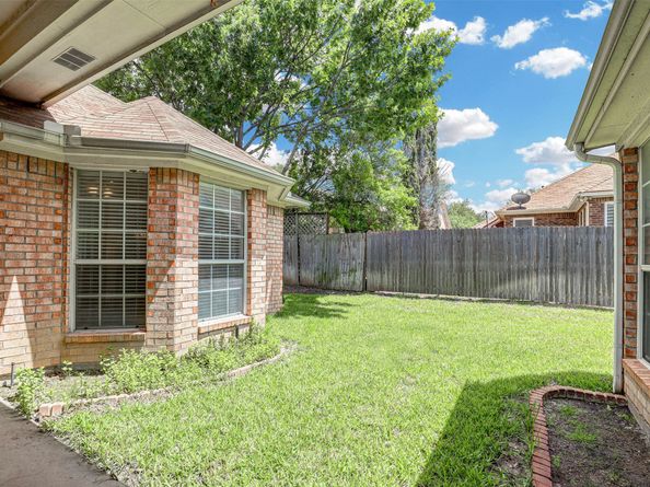 5316 Lake Mead Trail, Fort Worth TX 76137