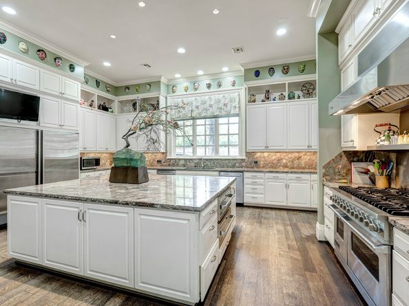3653 Inverness Drive, Houston TX 77019